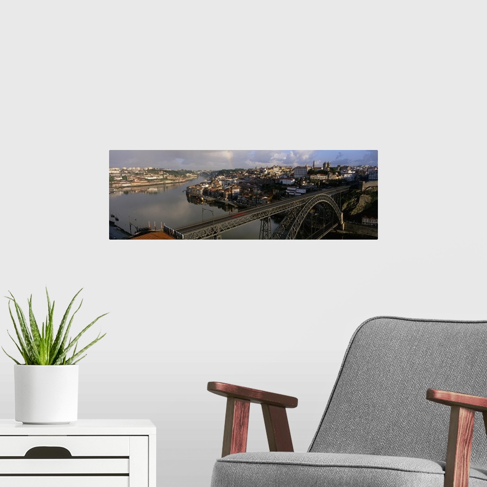 A modern room featuring Dauro River Porto Portugal