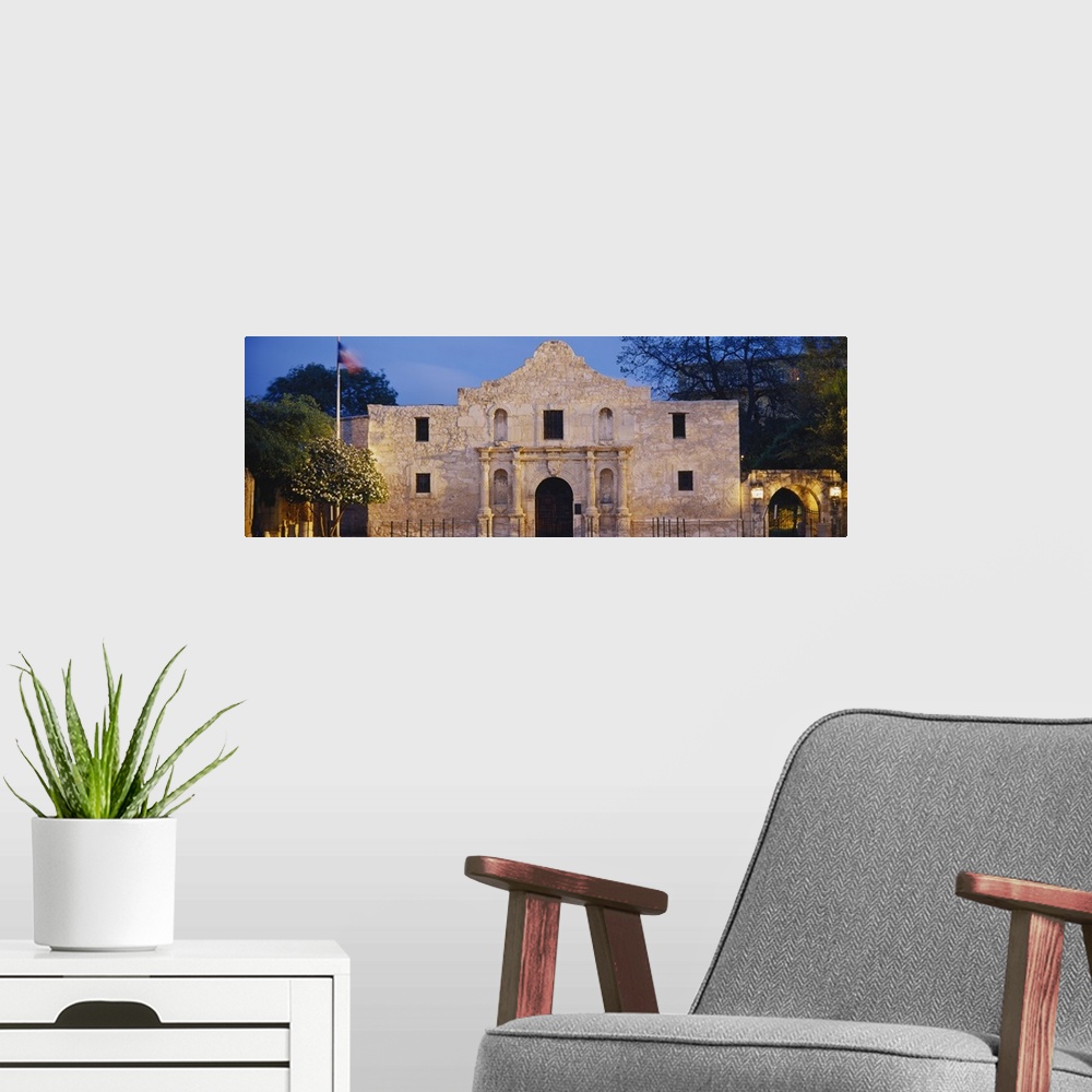 A modern room featuring Facade of a church, Alamo, San Antonio, Texas