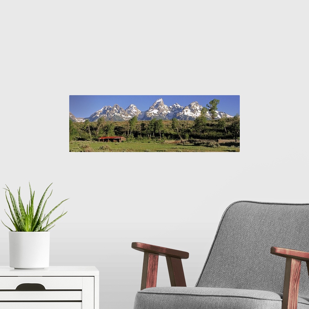 A modern room featuring US, Grand Teton National Park, Ranch
