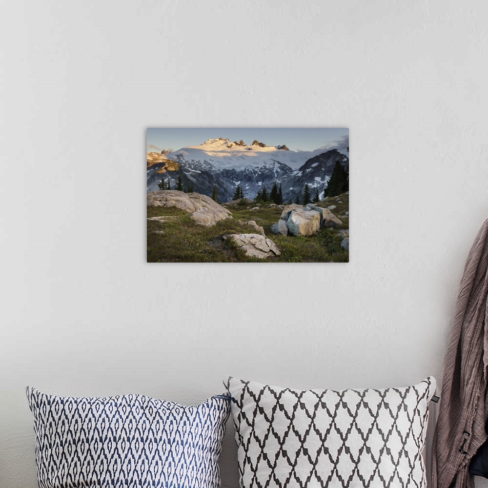 A bohemian room featuring Mount Challenger elevation: 8236 feet / 2510 meter, North Cascades National Park