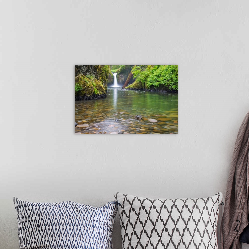 A bohemian room featuring OR, Columbia River Gorge National Scenic Area, Punch Bowl Falls