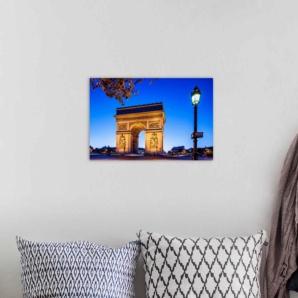 A bohemian room featuring France, Ile-de-France, Paris, Champs Elysees, Arc de Triomphe.