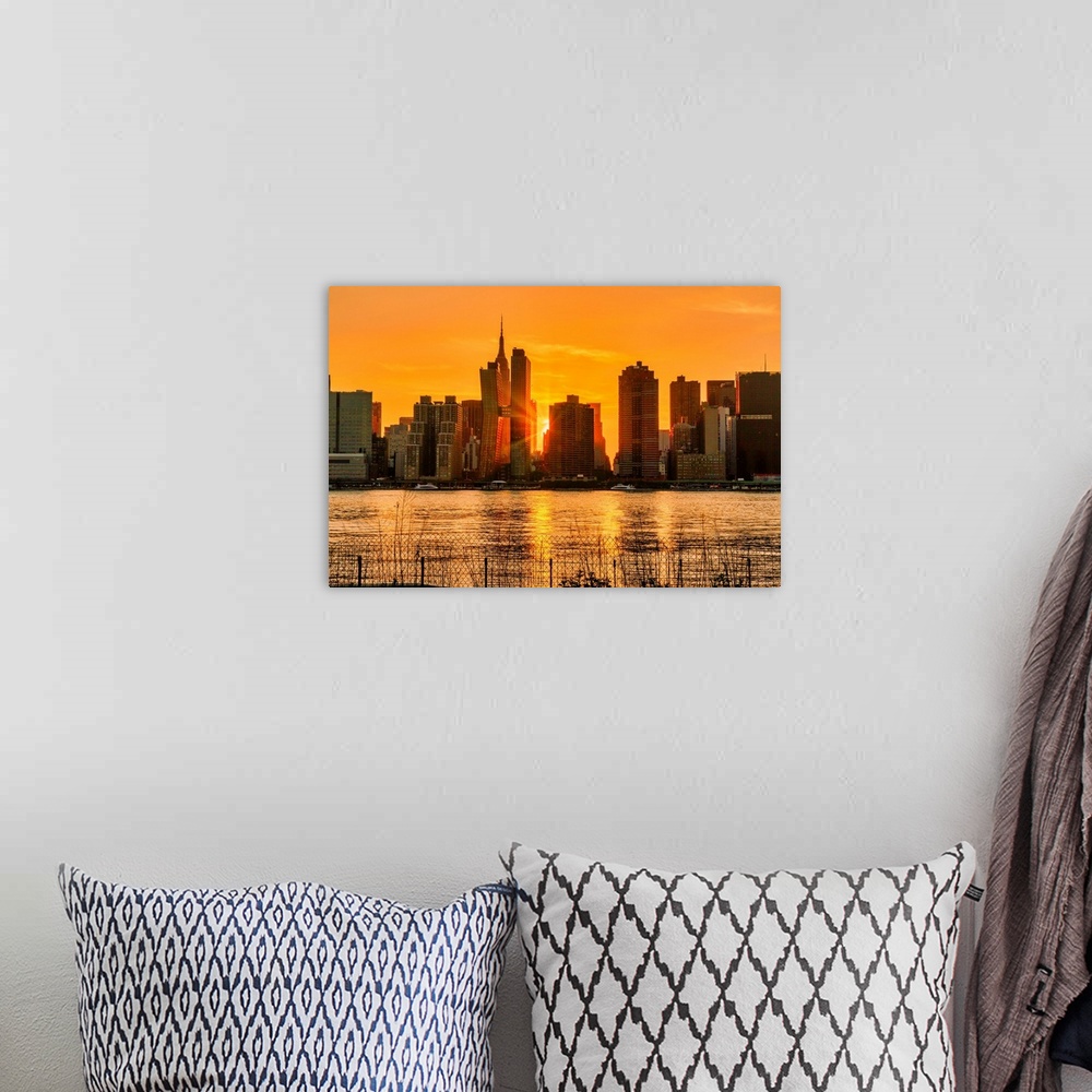 A bohemian room featuring New York City, Midtown Manhattan viewed from Gantry Plaza..