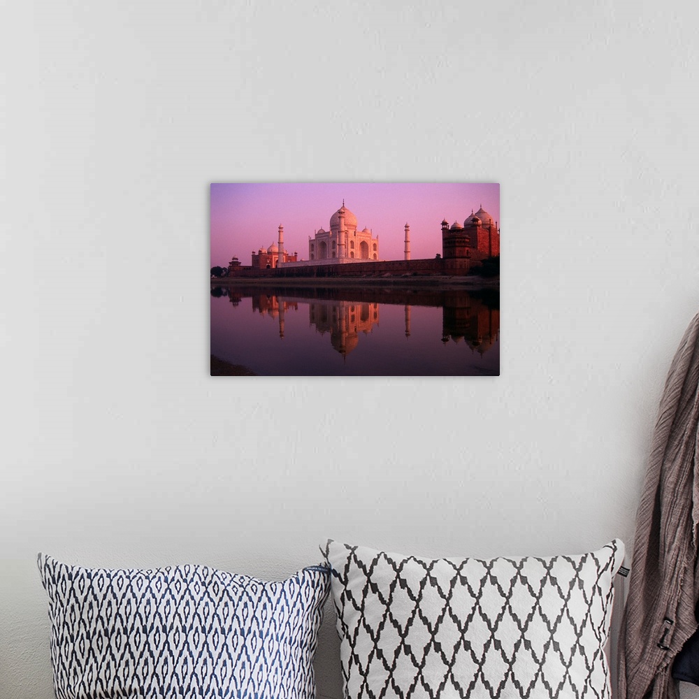 A bohemian room featuring Taj Mahal And Jamid Masjid