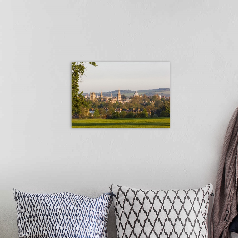 A bohemian room featuring England, Oxfordshire, Oxford, City Skyline.