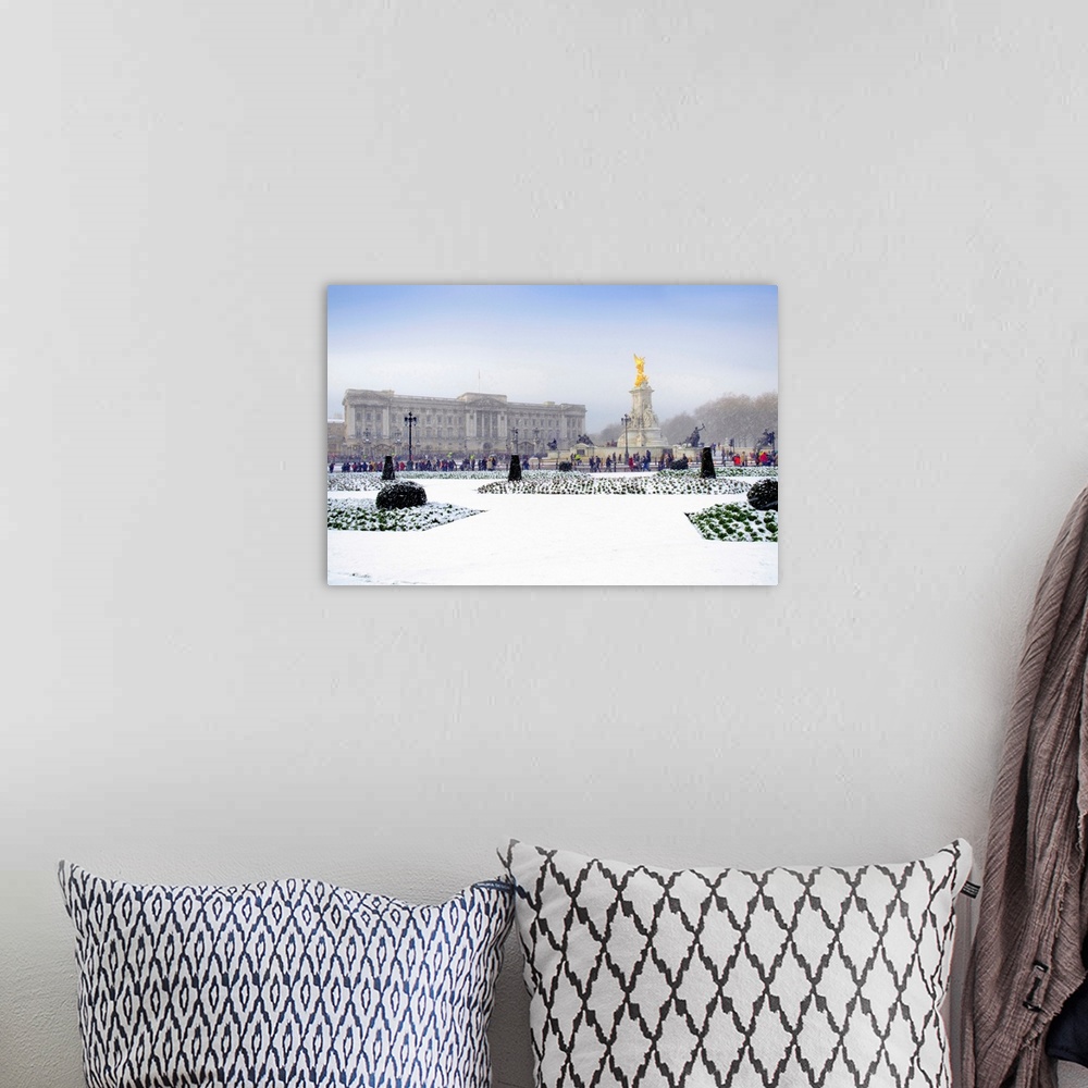 A bohemian room featuring United Kingdom, England, London, Westminster, Buckingham Palace In The Snow
