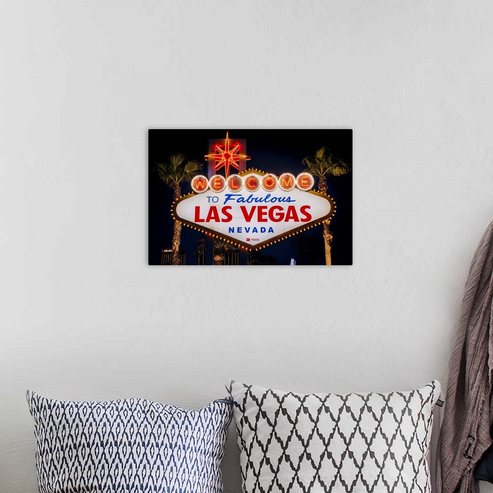 Ambesonne Las Vegas Tapestry, Welcome to Fabulous Las Vegas Sign United States Nevada with Starburst Stripes, Wall Hanging for Bedroom Living Room Dorm Decor