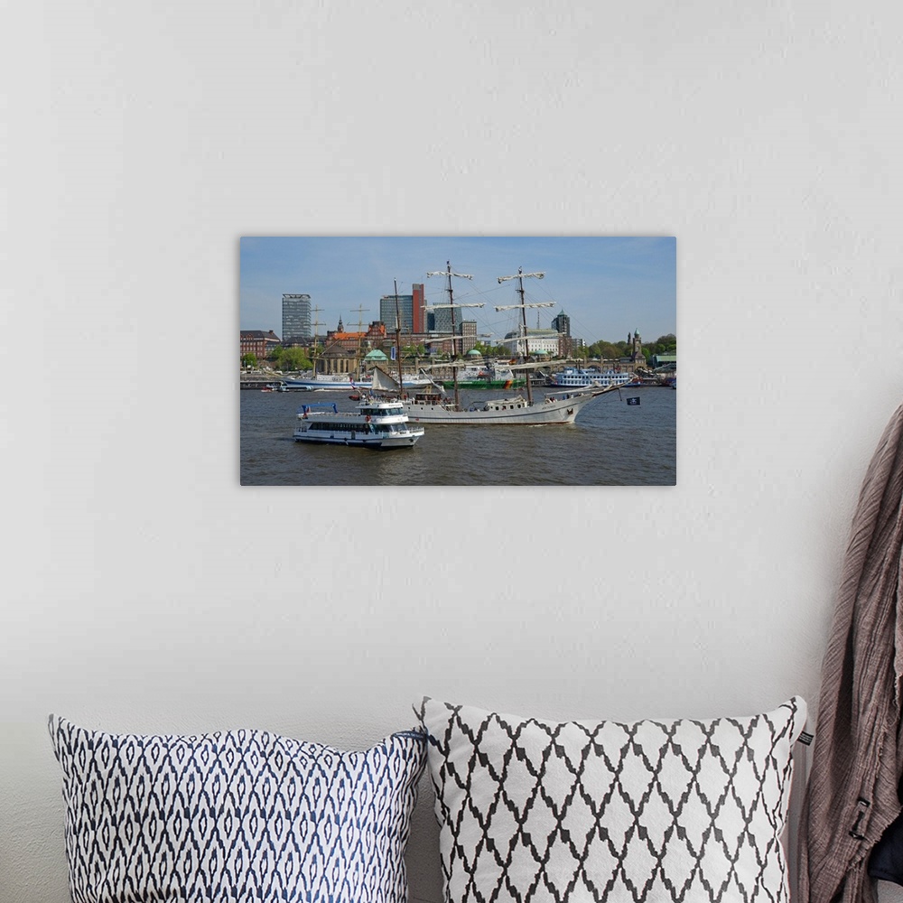 A bohemian room featuring Elbe River at Landing Stages, Hamburg, Germany