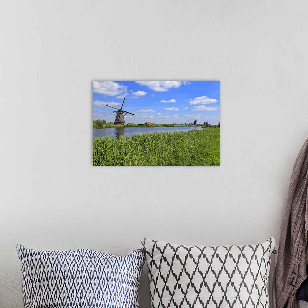 A bohemian room featuring Windmills in Kinderdijk, South Holland, Netherlands