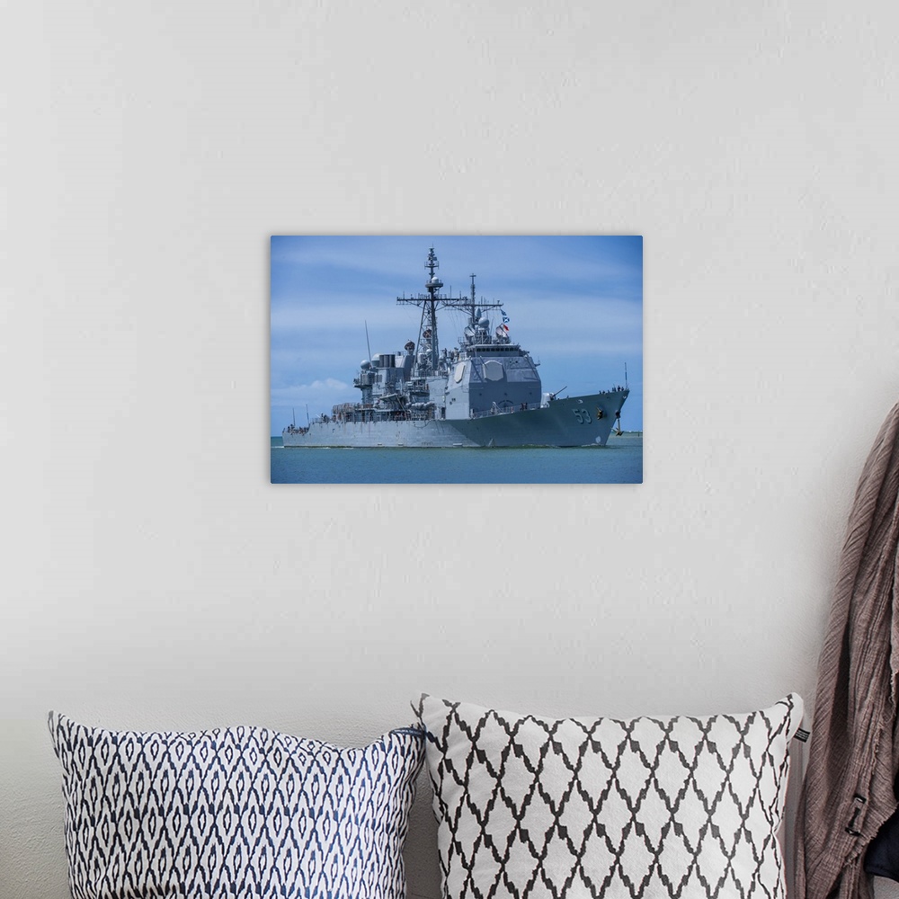 A bohemian room featuring Pearl Harbor, August 2, 2016 - Guided-missile cruiser USS Mobile Bay (CG 53) arrives at Joint Bas...