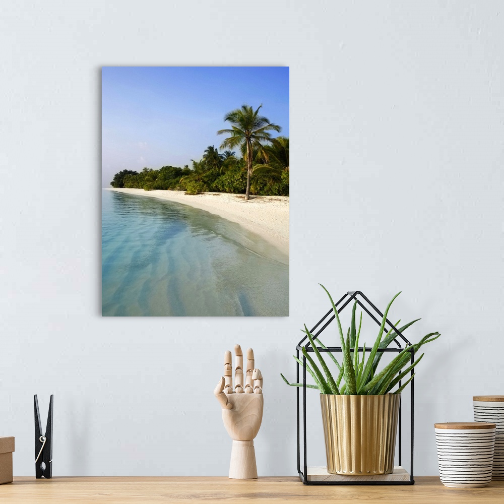 A bohemian room featuring Tranquil tropical beach scene, Maldive Islands