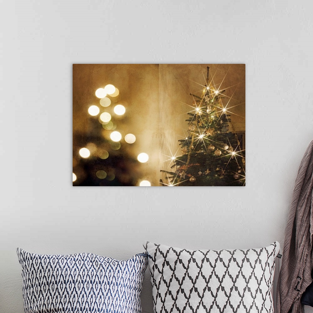 A bohemian room featuring Christmas Tree