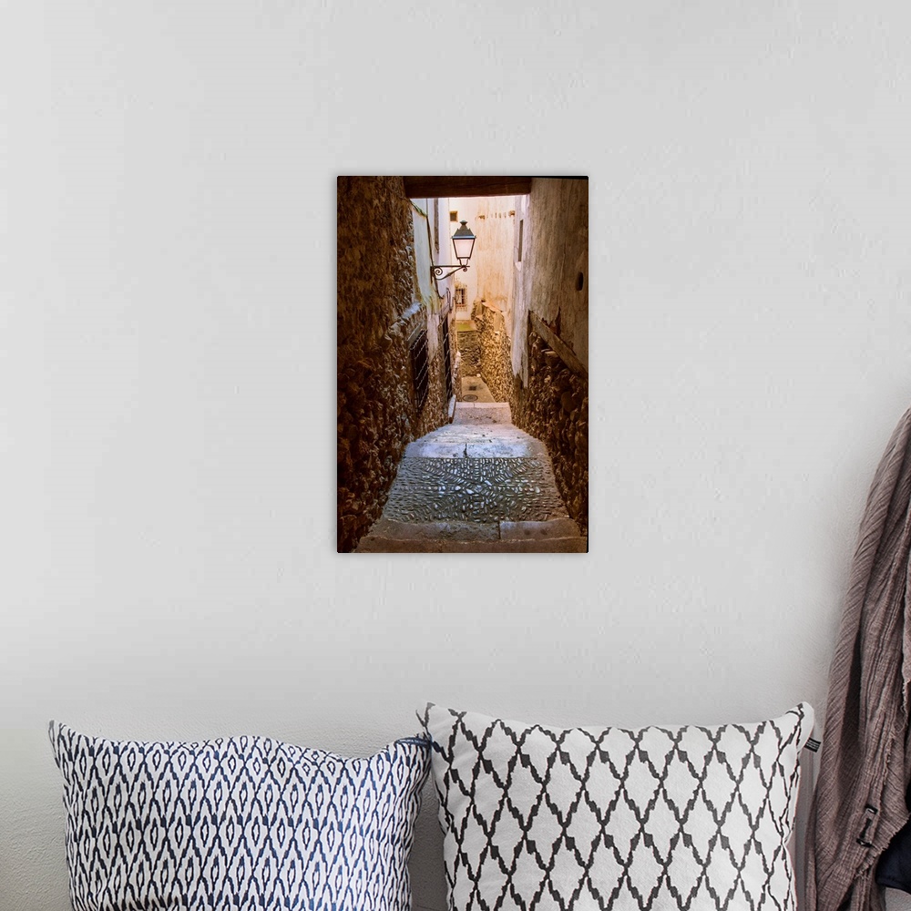 A bohemian room featuring Spain, Cuenca Alley.