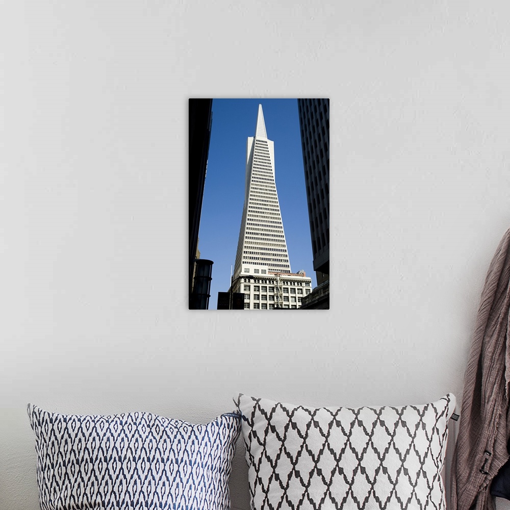 A bohemian room featuring California, San Francisco, Transamerica Pyramid, Financial District