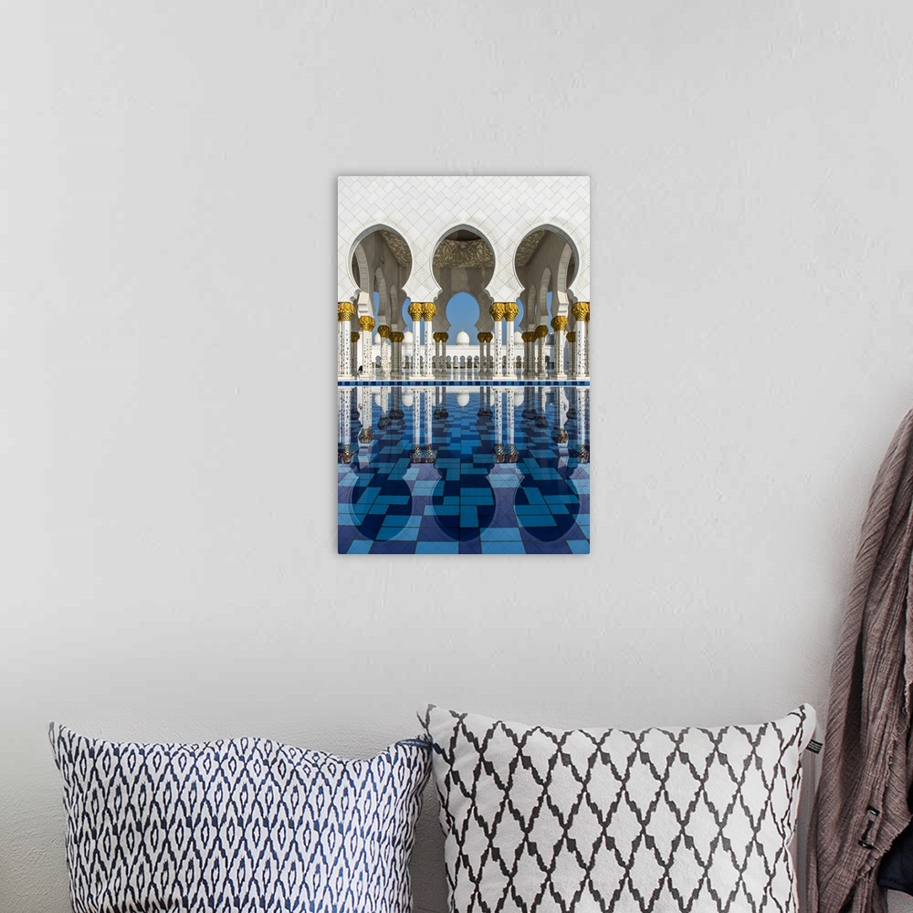 A bohemian room featuring Sheikh Zayed Mosque, Abu Dhabi, United Arab Emirates.
