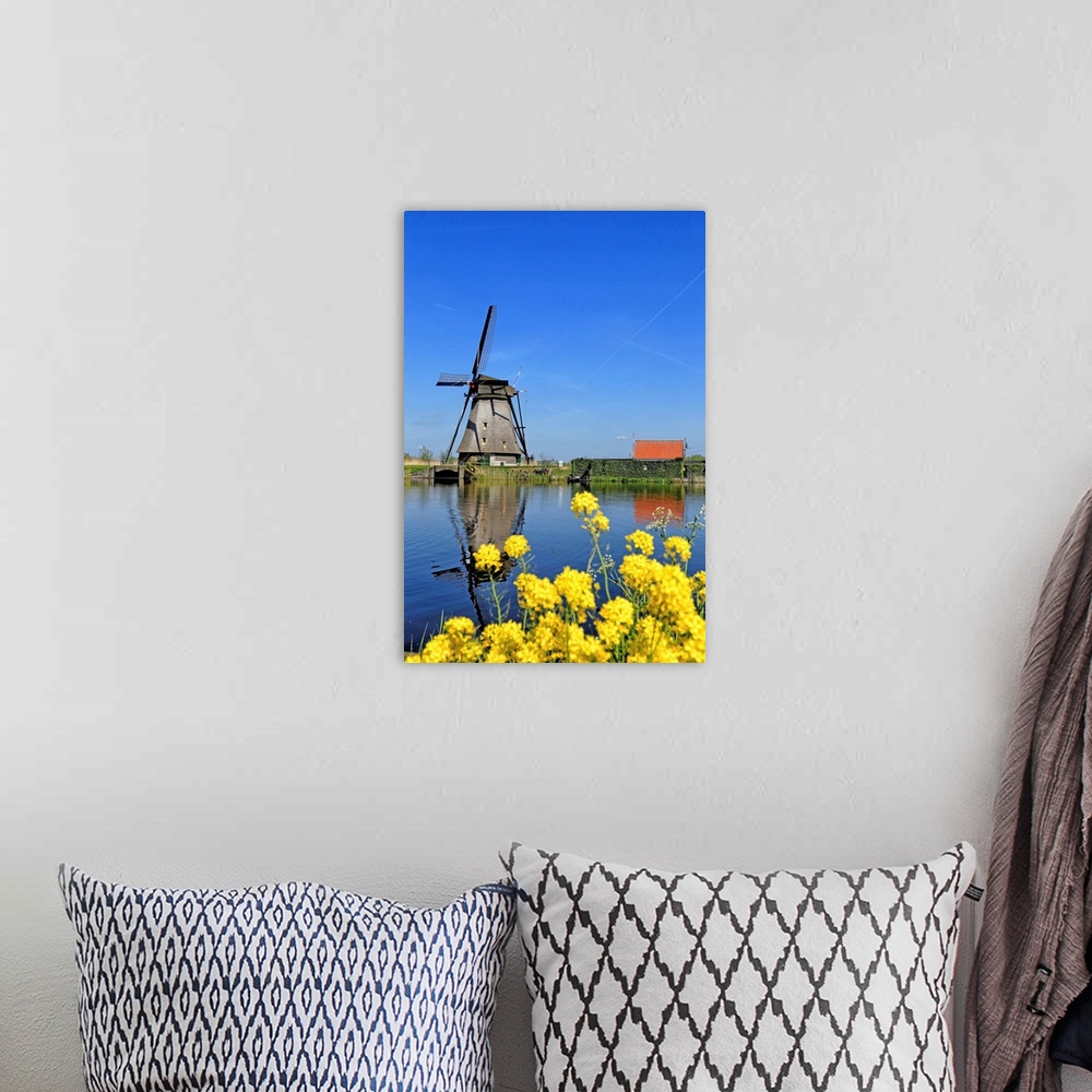 A bohemian room featuring Windmill in Kinderdijk, South Holland, Netherlands