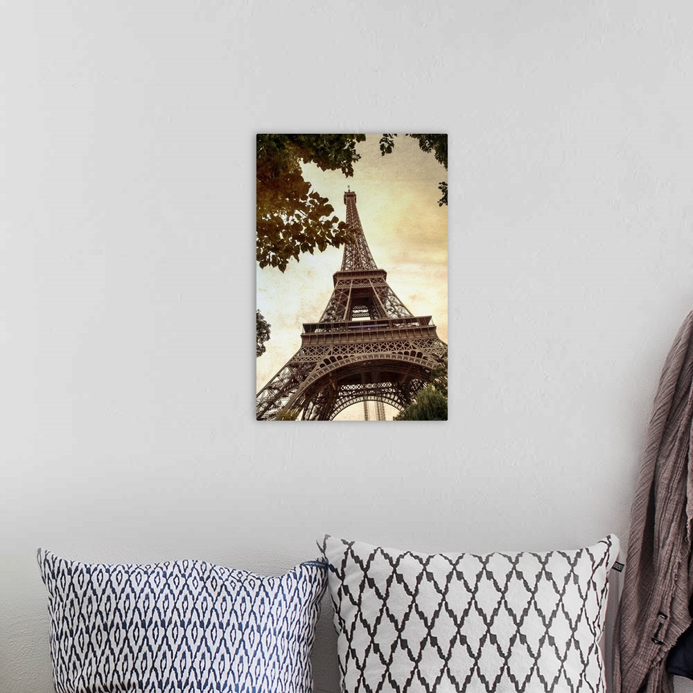 A bohemian room featuring The Eiffel Tower in Paris, France