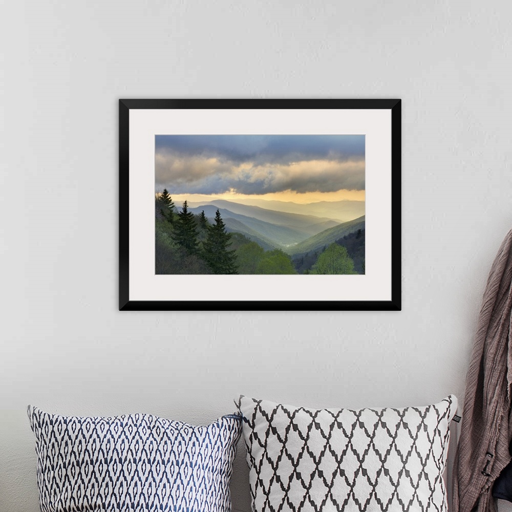 A bohemian room featuring Sunrise view of Oconaluftee Valley, Great Smoky Mountains National Park, North Carolina