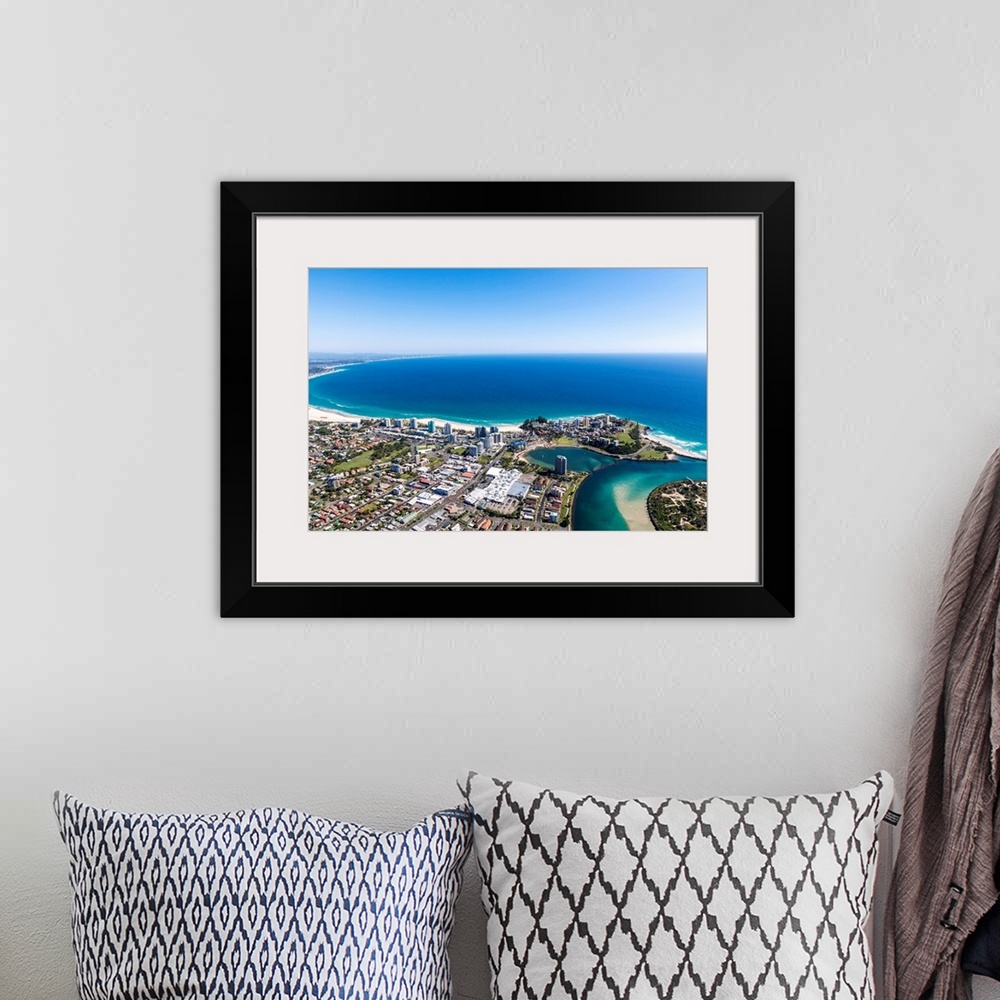 A bohemian room featuring Aerial view of Coolangatta, with Tweed Heads also in view.