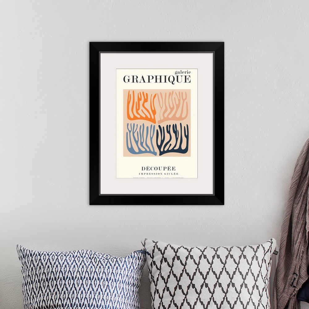 A bohemian room featuring Graphique 11