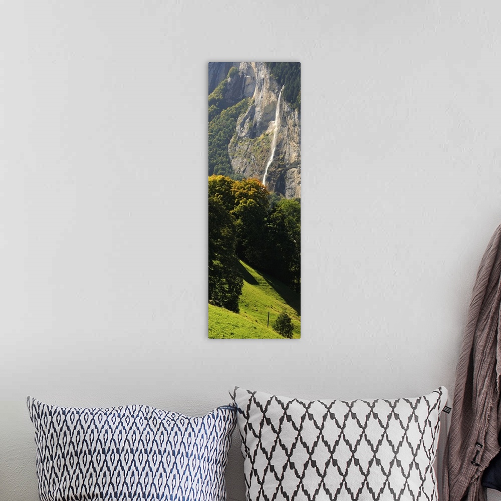 A bohemian room featuring Waterfall, Wengen, Lauterbrunnen, Interlaken-Oberhasli, Bern, Switzerland