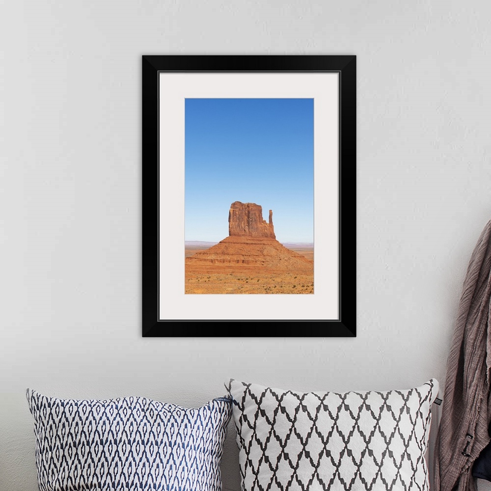 A bohemian room featuring United States, Arizona, Monument Valley Tribal Park, Monument Valley, The mitt at Monument Valley