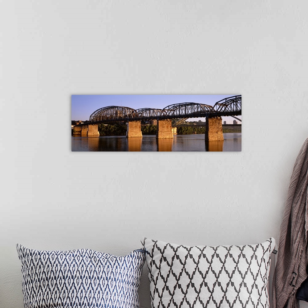A bohemian room featuring Kentucky, Covington, Ohio River, L & N Bridge, Bridge over the river