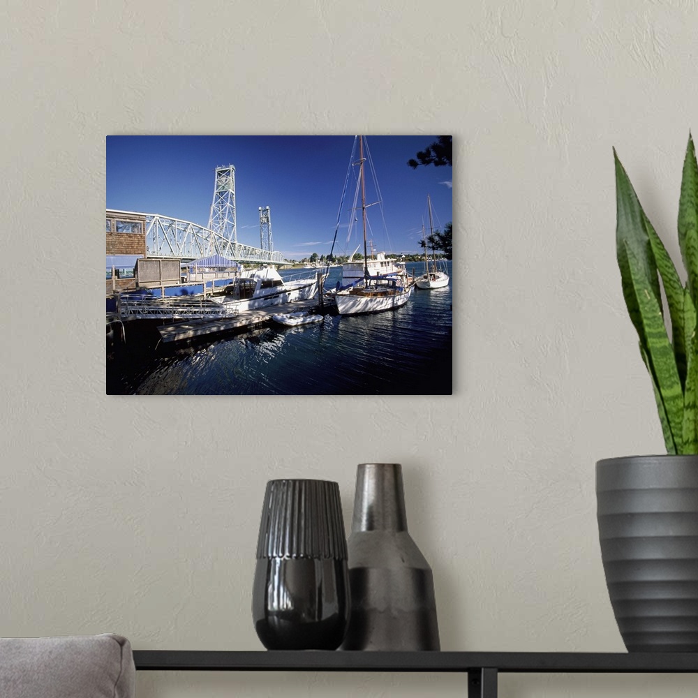 A modern room featuring New Hampshire, Portsmouth, The port and the Memorial Bridge