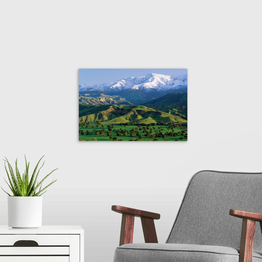 A modern room featuring Mountains At Los Padres National Forest