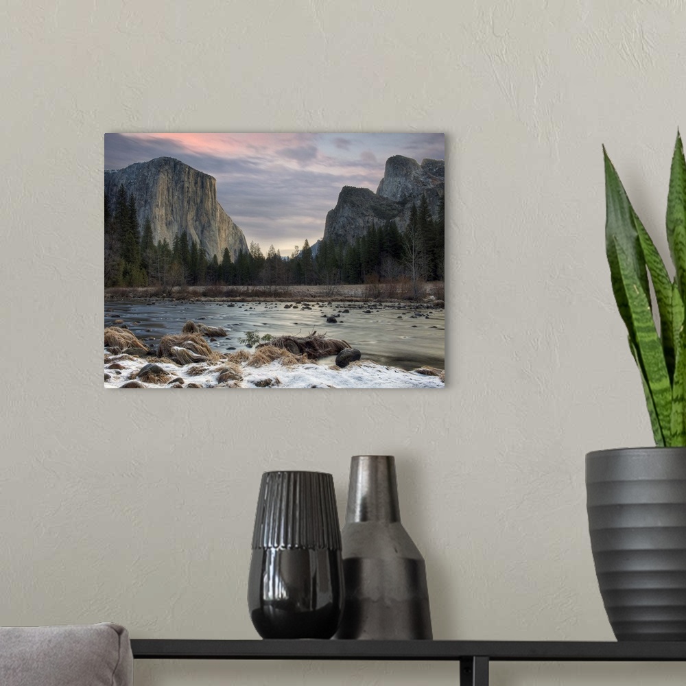 A modern room featuring Yosemite valley at Yosemite National Park.