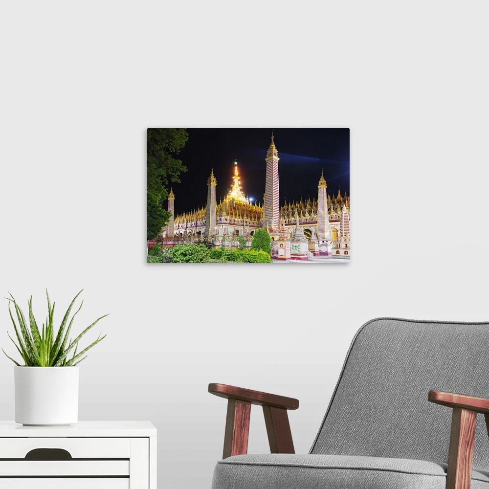 A modern room featuring South East Asia, Myanmar, Monywa, Thanboddhay Paya temple.