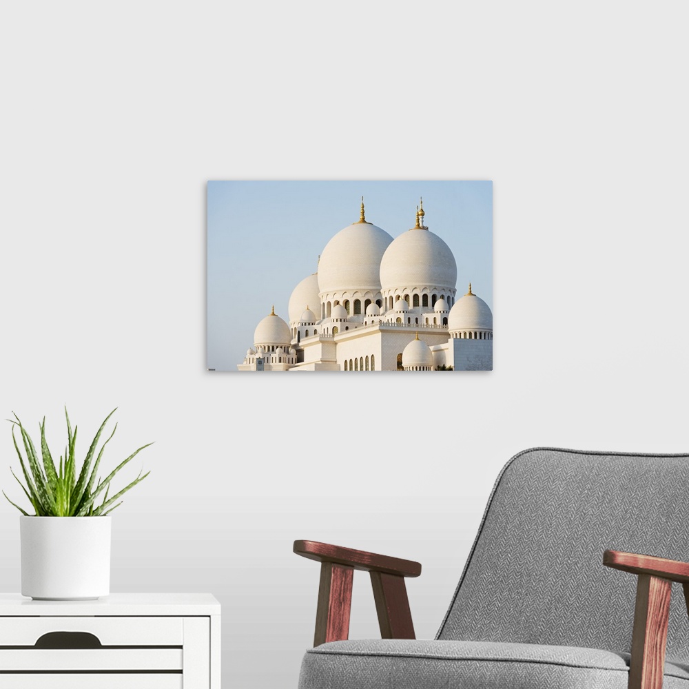 A modern room featuring Middle East, United Arab Emirates, Abu Dhabi, Sheikh Zayed Grand Mosque.