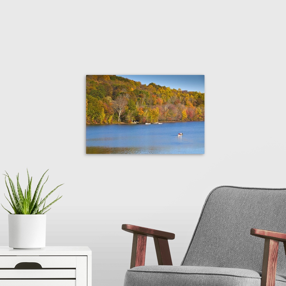 A modern room featuring Lake Waramaug, Connecticut, New England, United States of America, North America