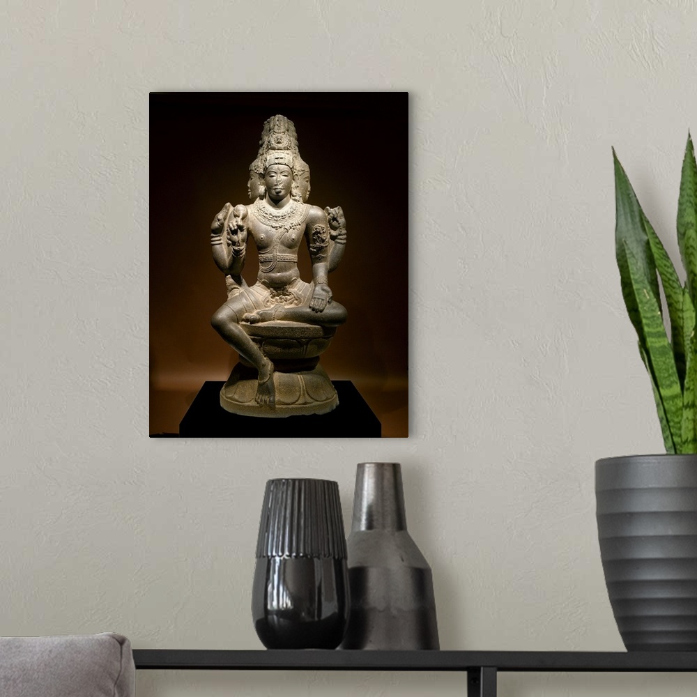A modern room featuring Hindu god Shiva, purchased at auction by the Cleveland Museum of Art.
