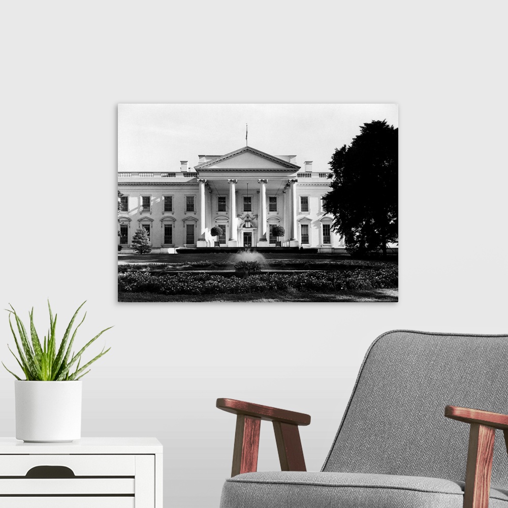A modern room featuring 1920's 1930's The White House Washington Dc USA.