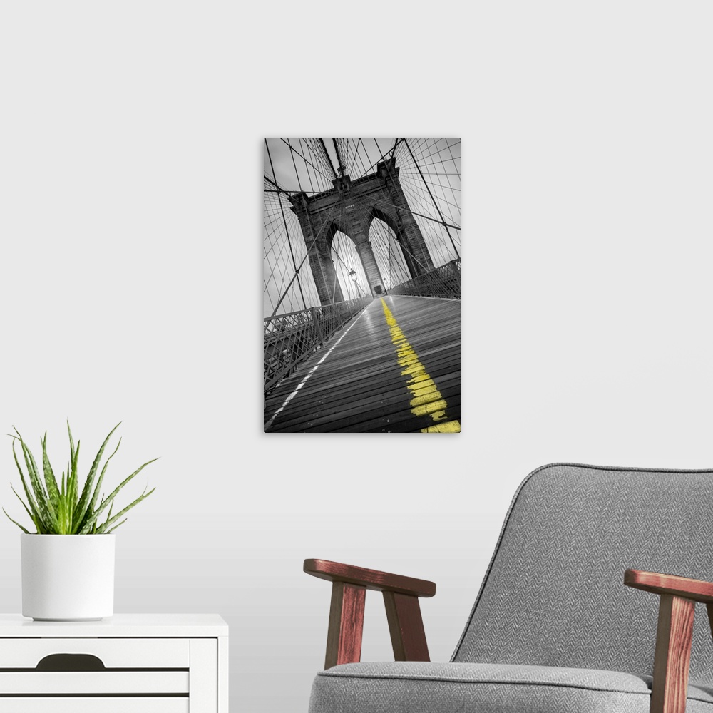 A modern room featuring Brooklyn Bridge - Pop