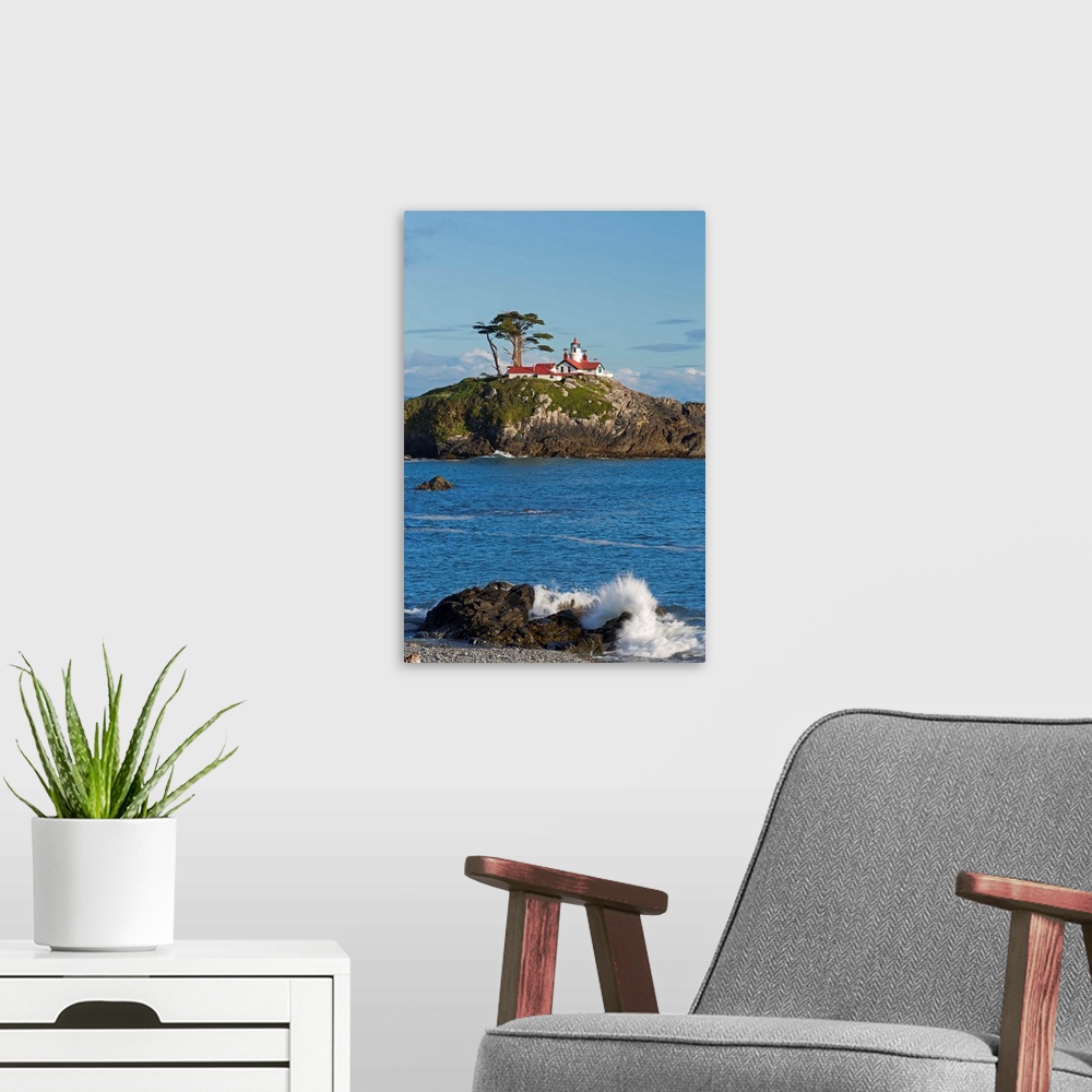 A modern room featuring CA, Crescent City, Battery Point Lighthouse.