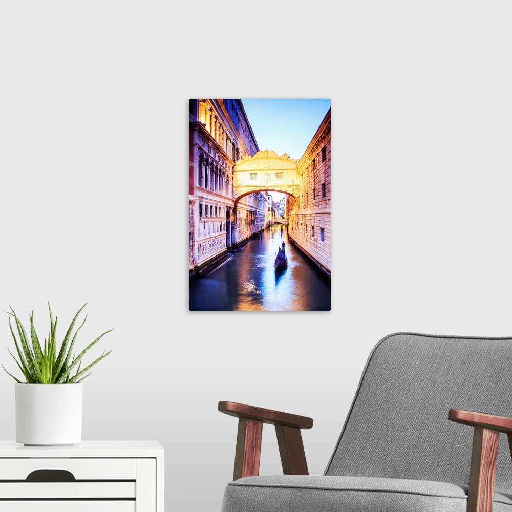 A modern room featuring Italy, Veneto, Venetian Lagoon, Adriatic Coast, Venezia district, Venice, Bridge of Sighs, Ponte ...