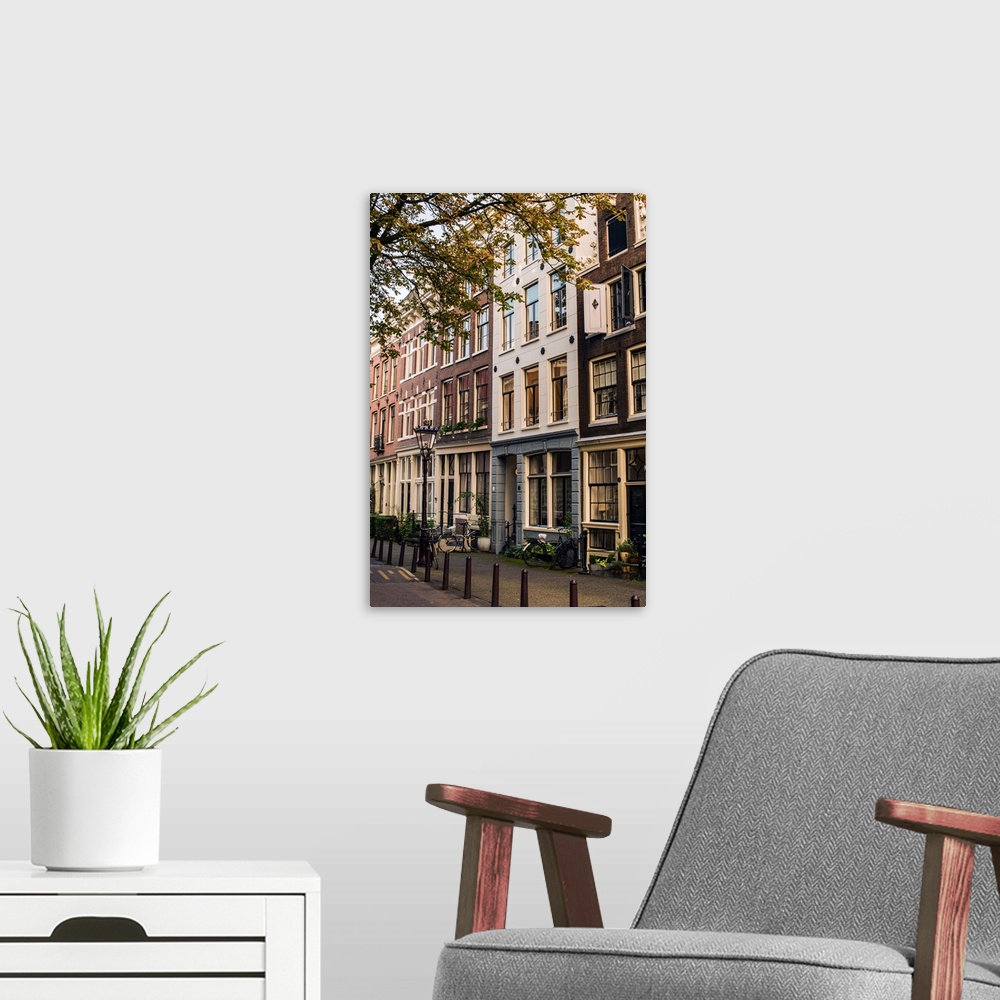 A modern room featuring Amsterdam Neighborhood I