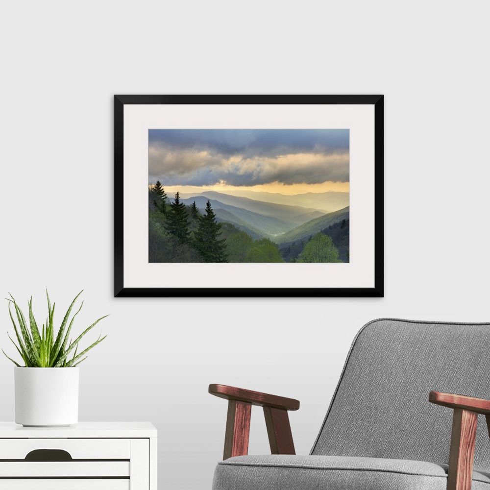 A modern room featuring Sunrise view of Oconaluftee Valley, Great Smoky Mountains National Park, North Carolina