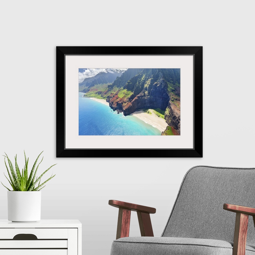 A modern room featuring View on Na Pali coast on Kauai island on Hawaii in a sunny day.