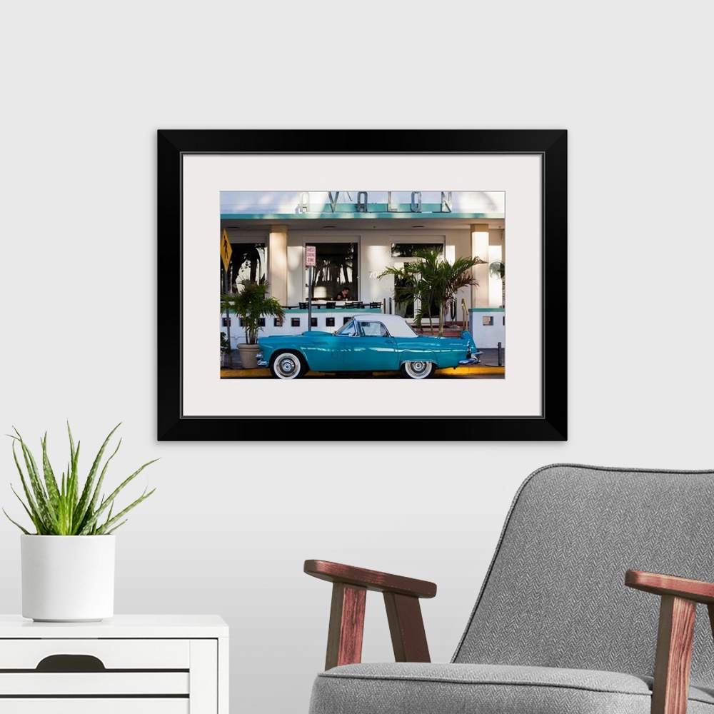 A modern room featuring USA, Miami Beach, South Beach, Ocean Drive, Avalon Hotel and 1957 Thunderbird car