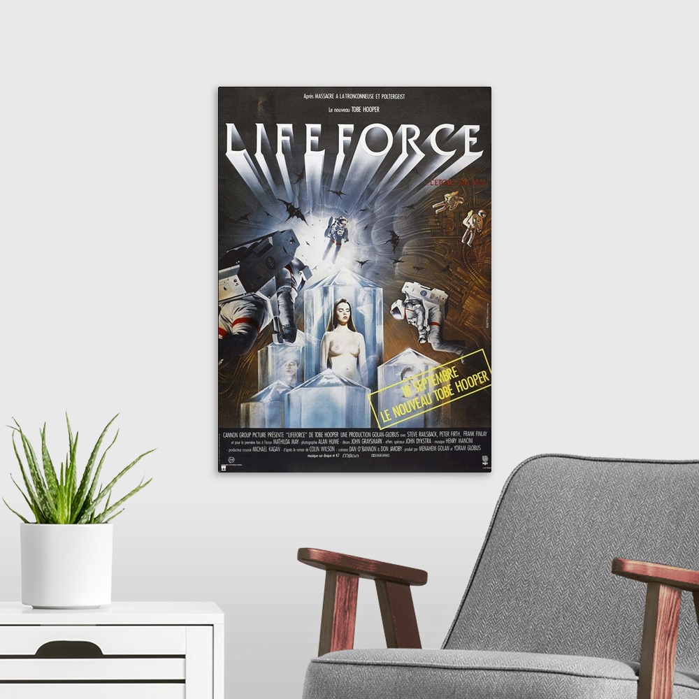 A modern room featuring Lifeforce - Movie Poster (French)