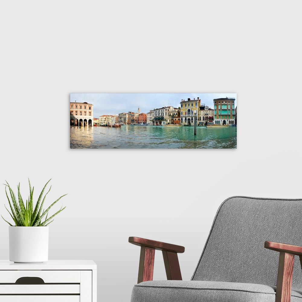 A modern room featuring Italy, Venice, Mediterranean area, Venetian Lagoon, Rialto, high tide