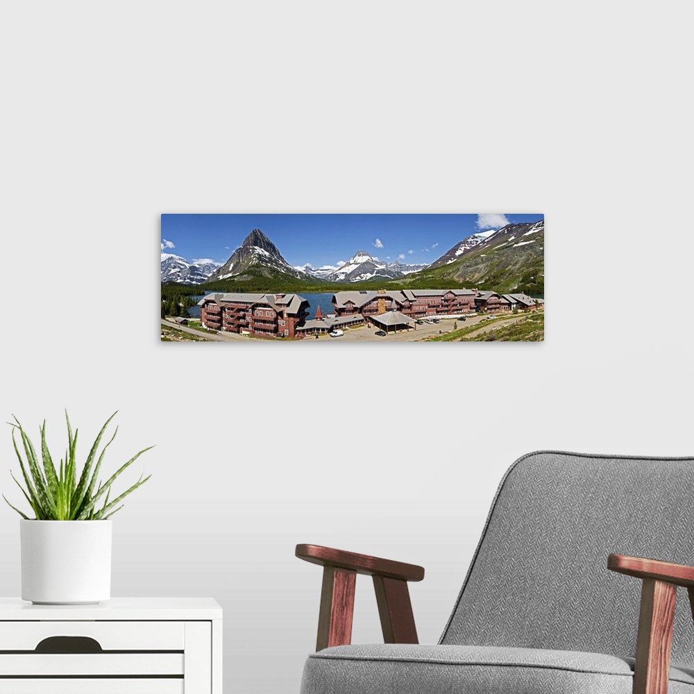 A modern room featuring Lodges at the lakeside, Swiftcurrent Lake, Glacier National Park, Montana