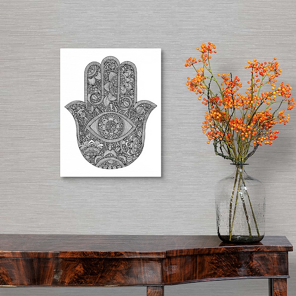 A traditional room featuring Hamsa