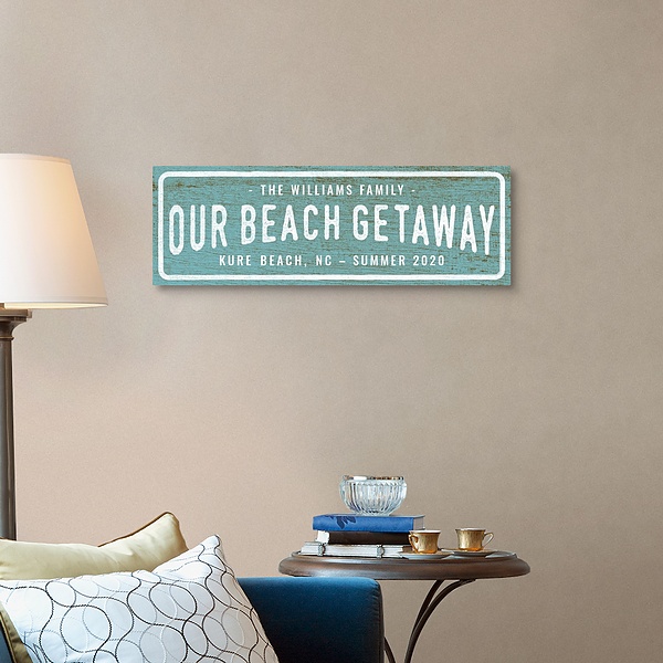 A traditional room featuring Our Beach Getaway