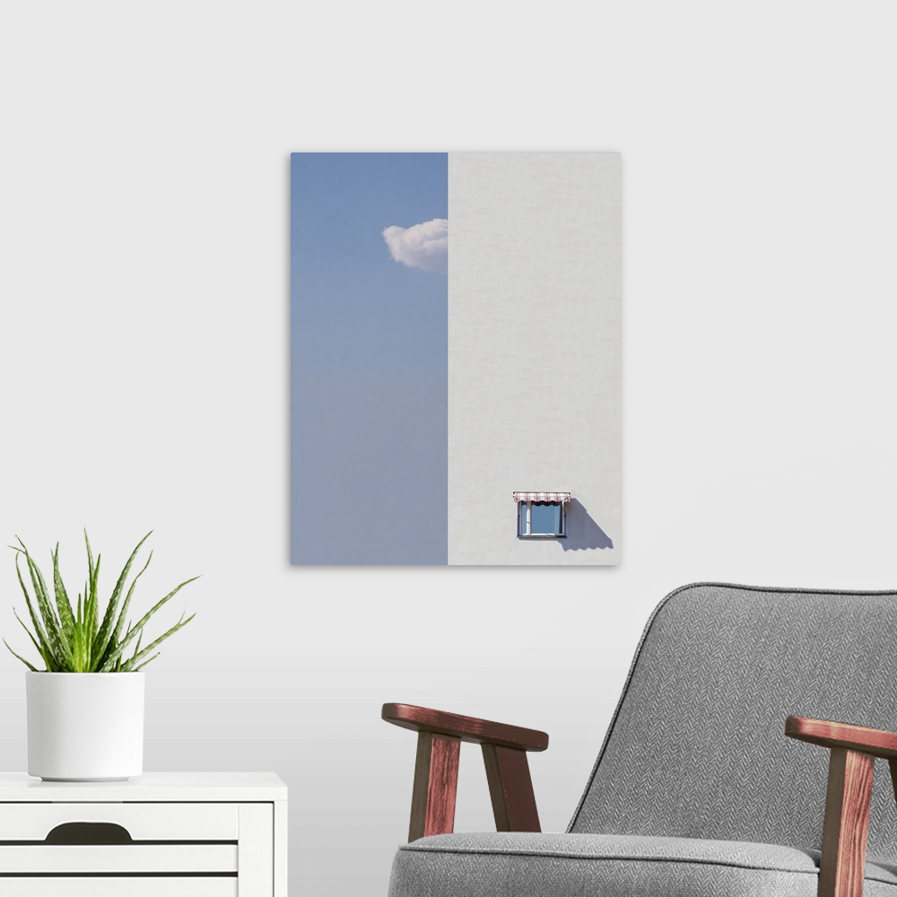 A modern room featuring Incoming Weather