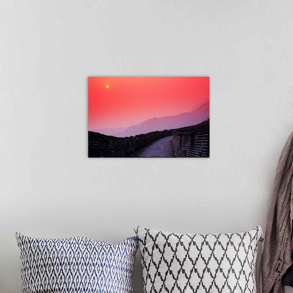 A bohemian room featuring China, Mu Tian Yu, The Great Wall Of China, Bright Red Sky And Distant Moon