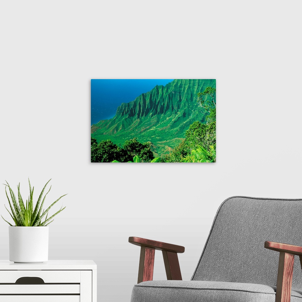 A modern room featuring Hawaii, Kauai, Na Pali Coast, Overlooking Kalalau Valley